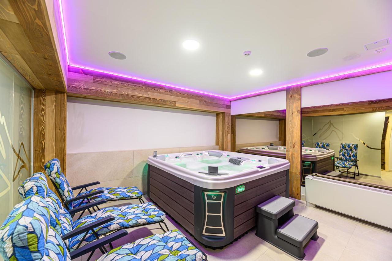 Hotel Dukat กูรา ฮูมอรูลุย ภายนอก รูปภาพ