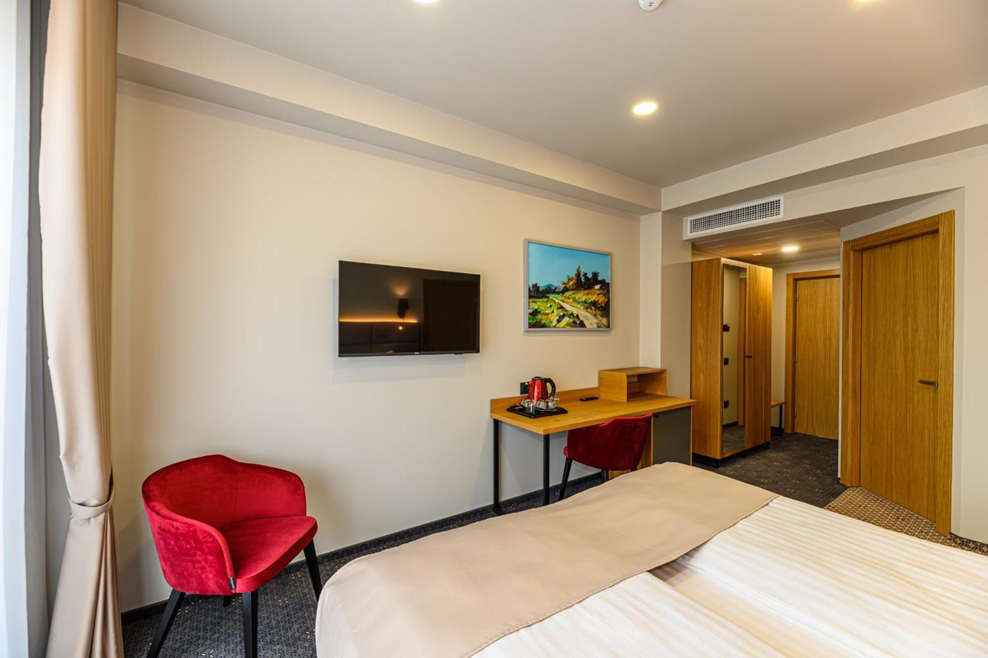Hotel Dukat กูรา ฮูมอรูลุย ภายนอก รูปภาพ